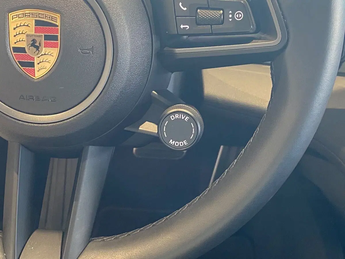 Porsche Taycan usata a Firenze (20)