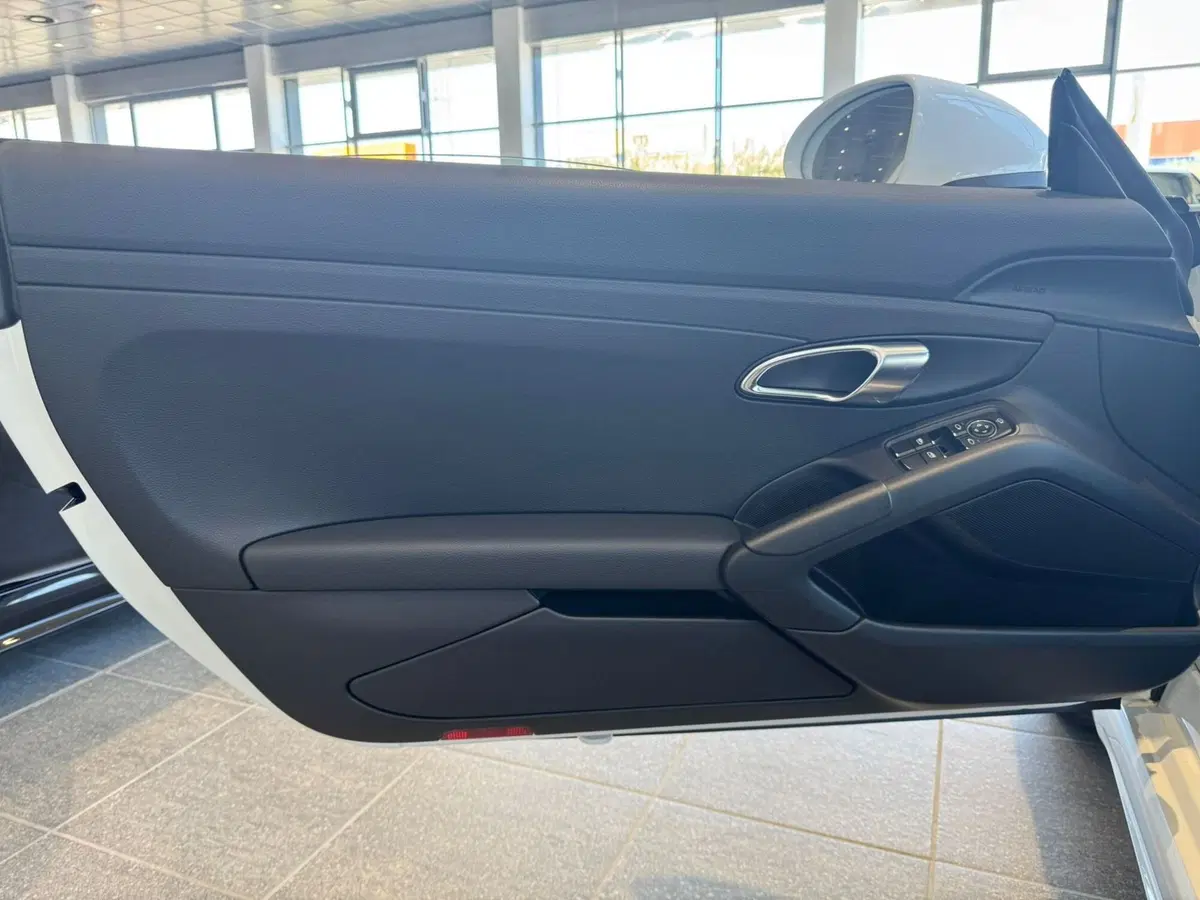 Porsche 718 Cayman  usata a Firenze (4)