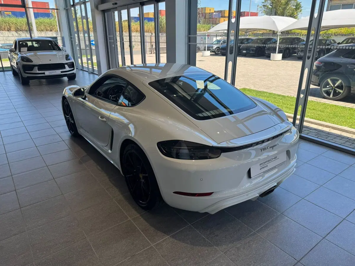 Porsche 718 Cayman  usata a Firenze (5)