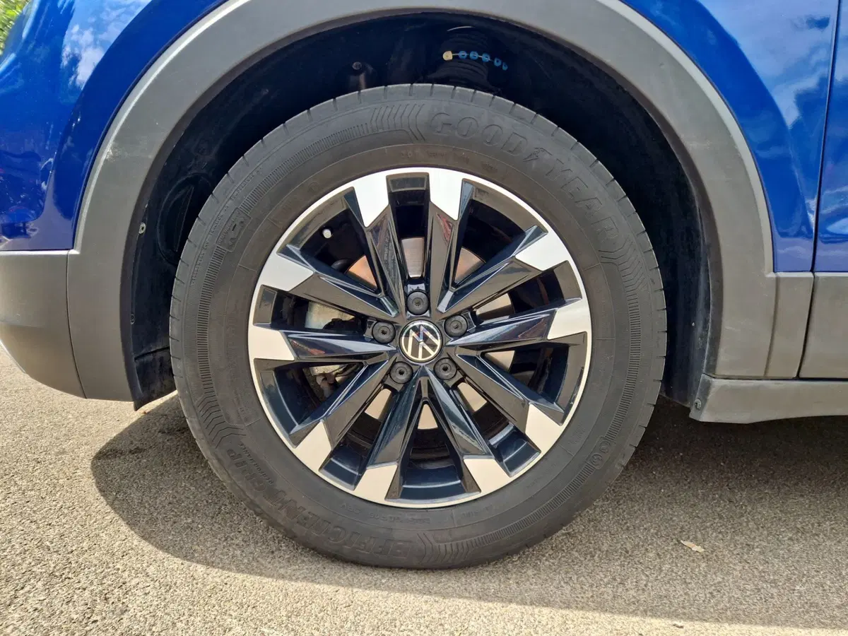 Volkswagen T-Cross usata a Siena (9)