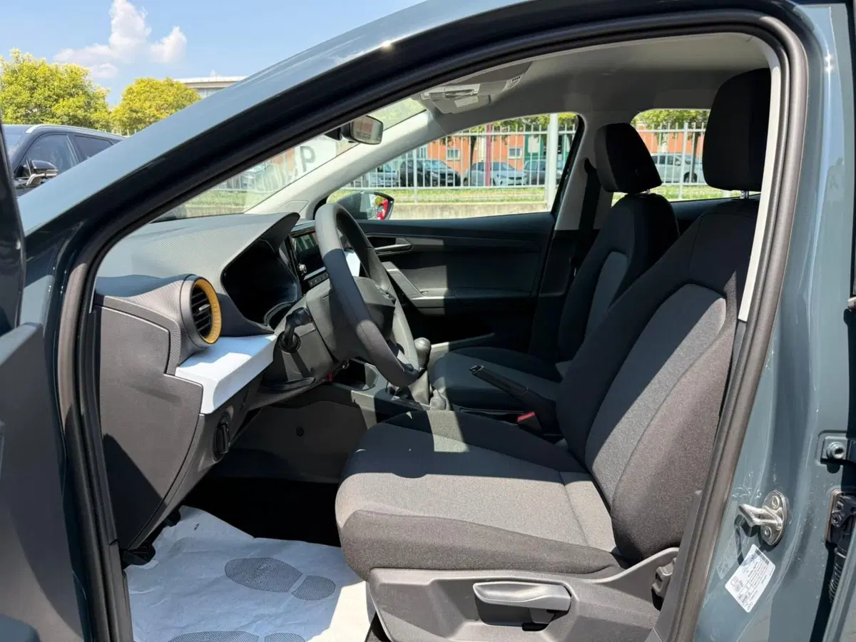 SEAT Ibiza nuova a Lecco (11)