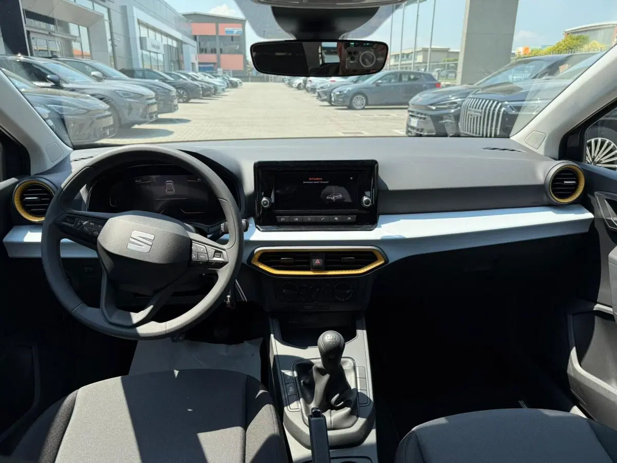 SEAT Ibiza nuova a Lecco (9)