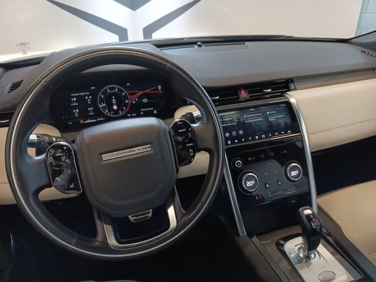 Land Rover Discovery Sport usata a Varese (11)