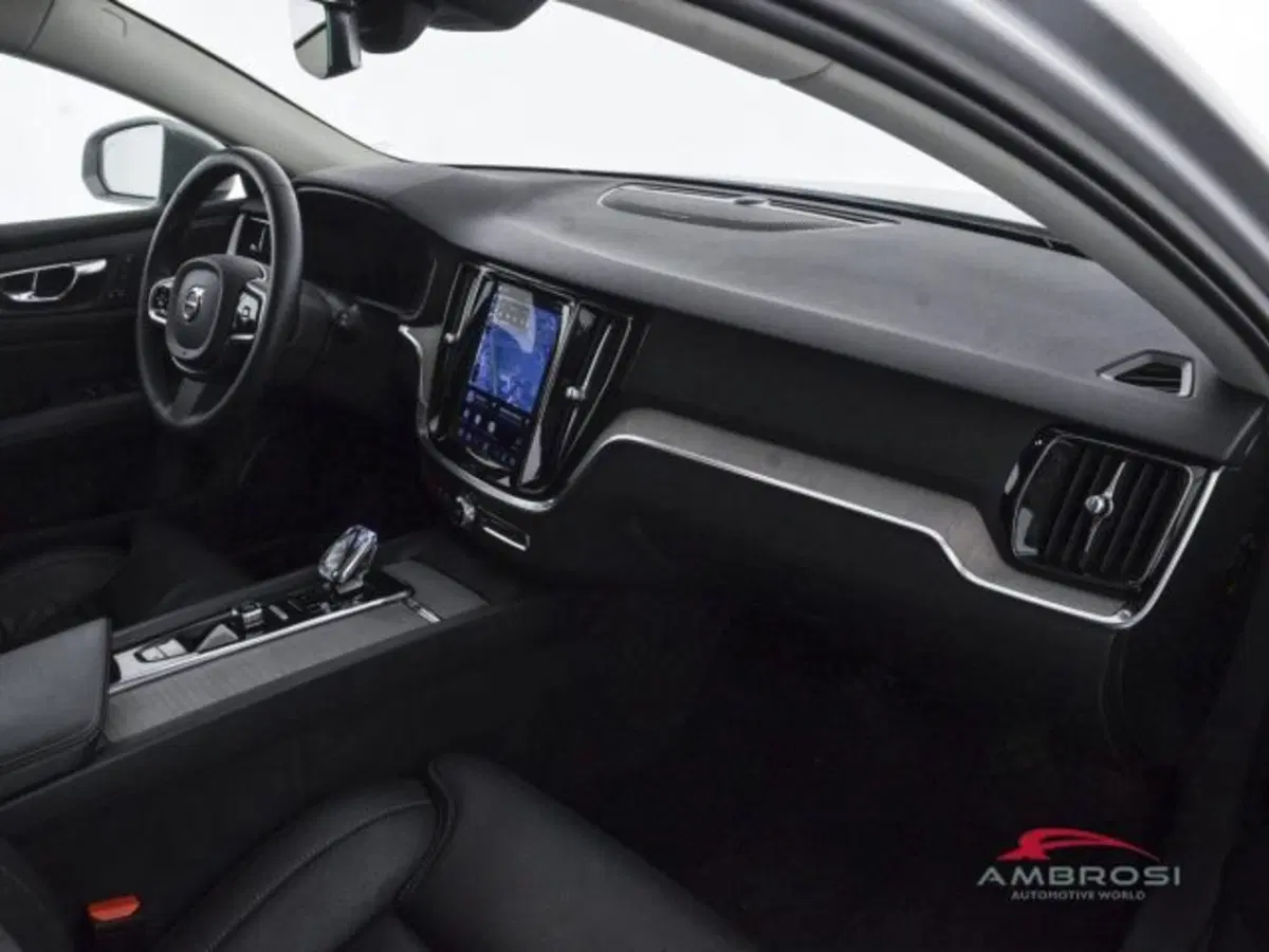 Volvo V60 Cross Country usata a Perugia (12)