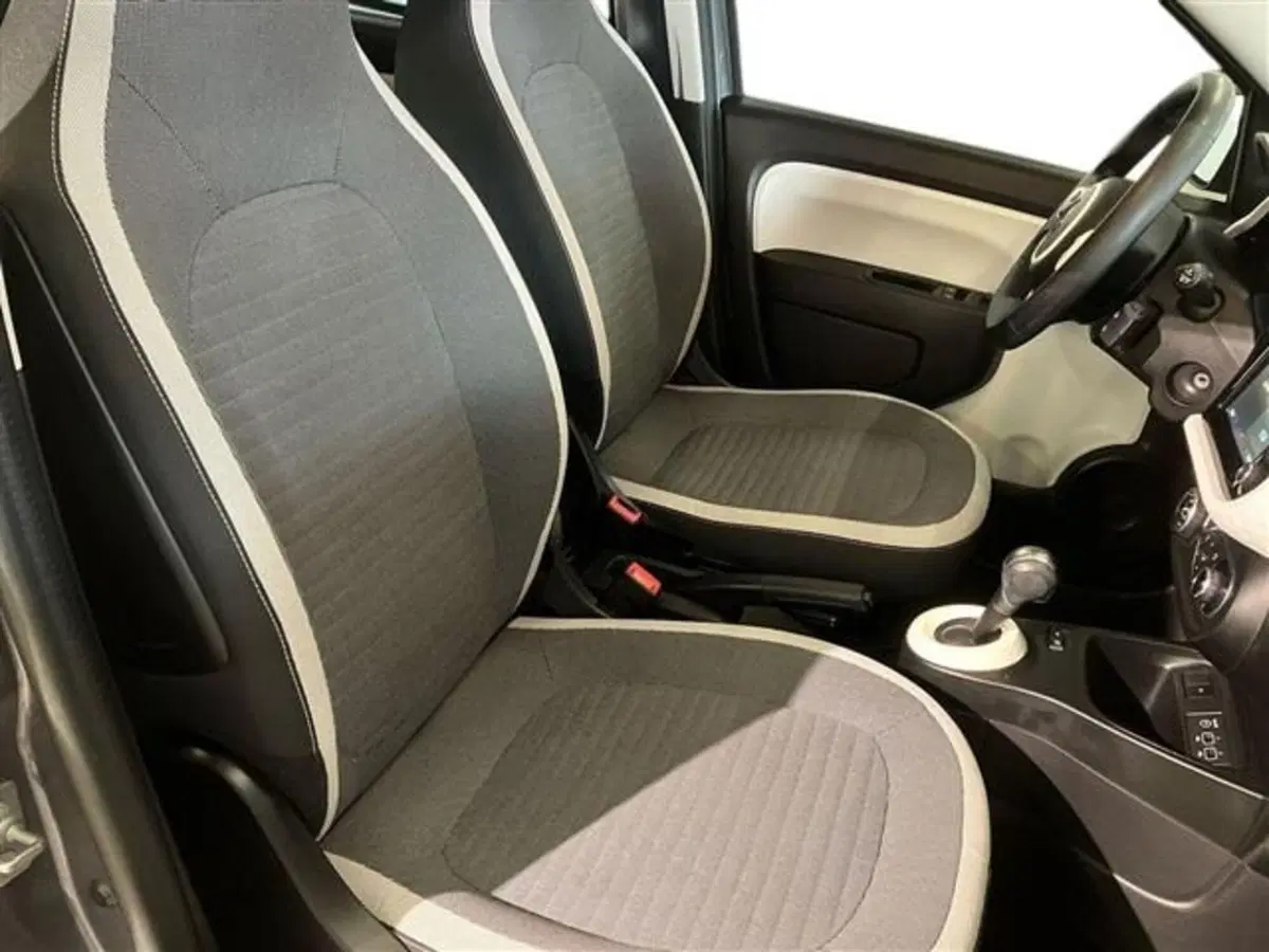 Renault Twingo usata a Como (12)
