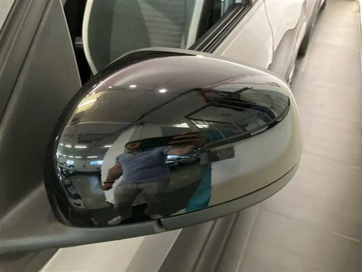 Renault Twingo usata a Como (19)