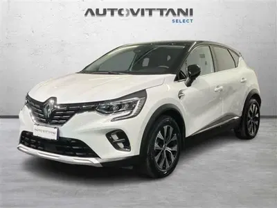 Renault Captur 1.6 full hybrid Techno 145cv auto del 2023 usata a Como
