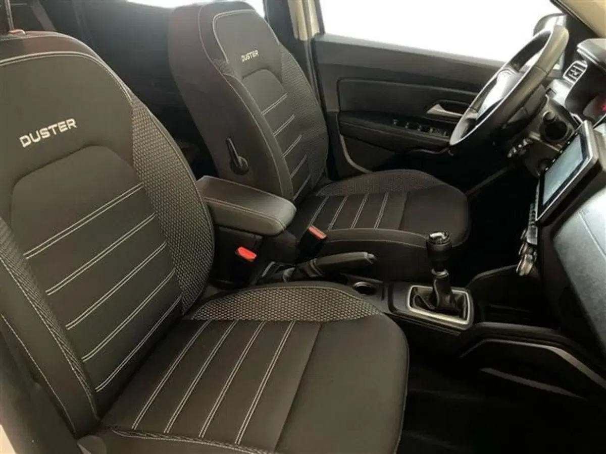 Dacia Duster usata a Como (11)