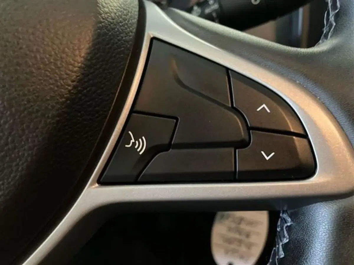 Dacia Duster usata a Como (18)