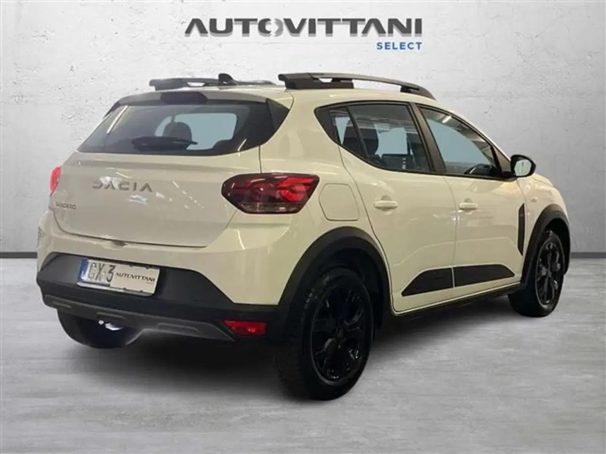 Dacia Sandero Stepway usata a Como (4)