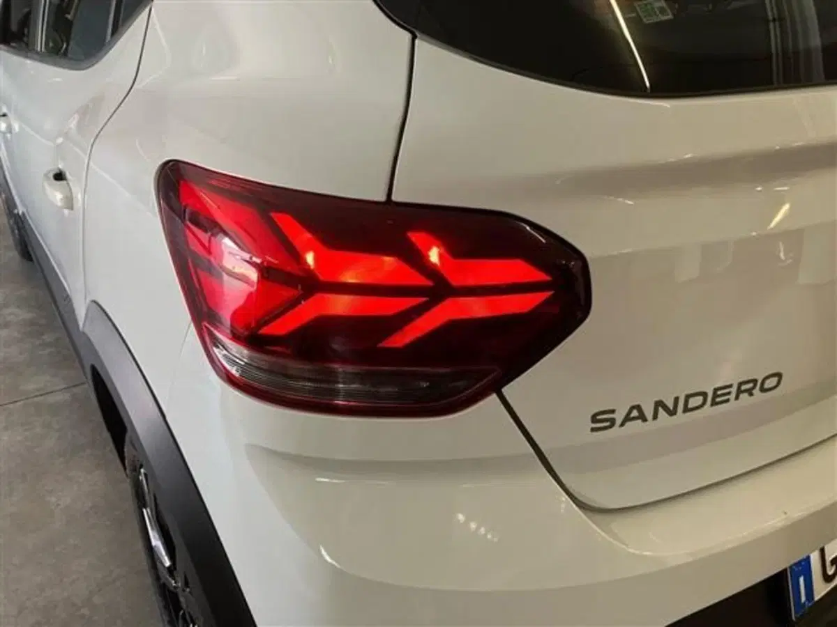 Dacia Sandero Stepway usata a Como (7)