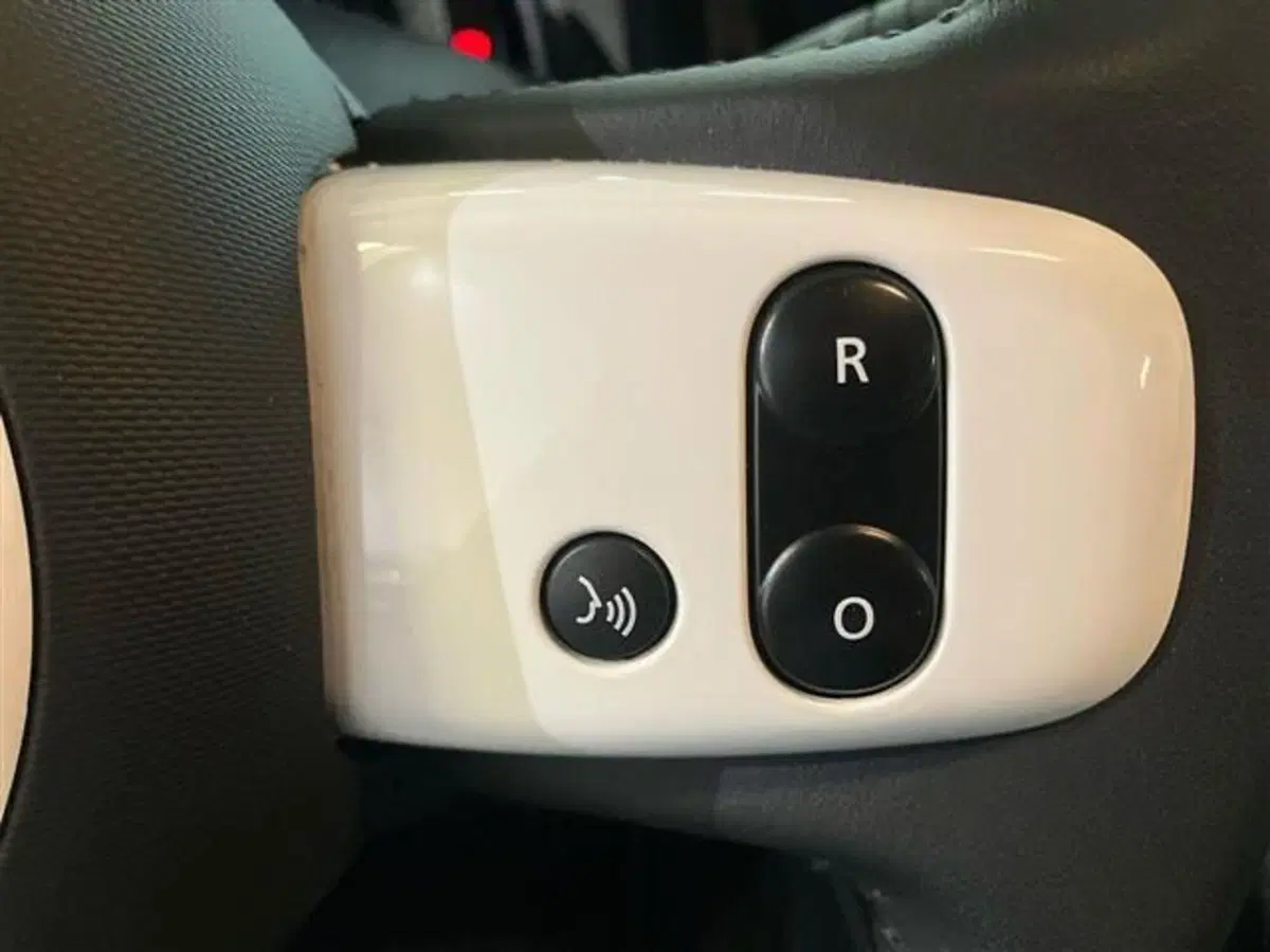 Renault Twingo usata a Como (18)