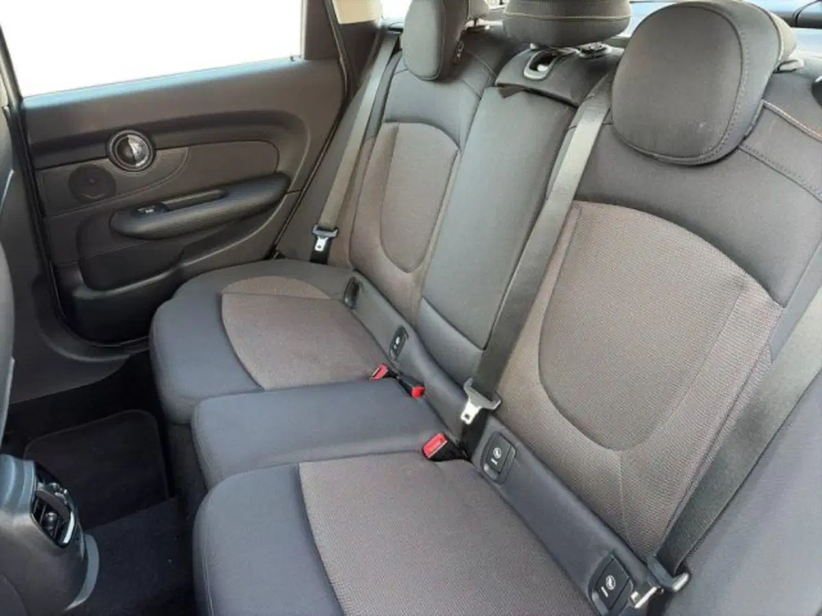 MINI Mini Clubman usata a Lecce (15)