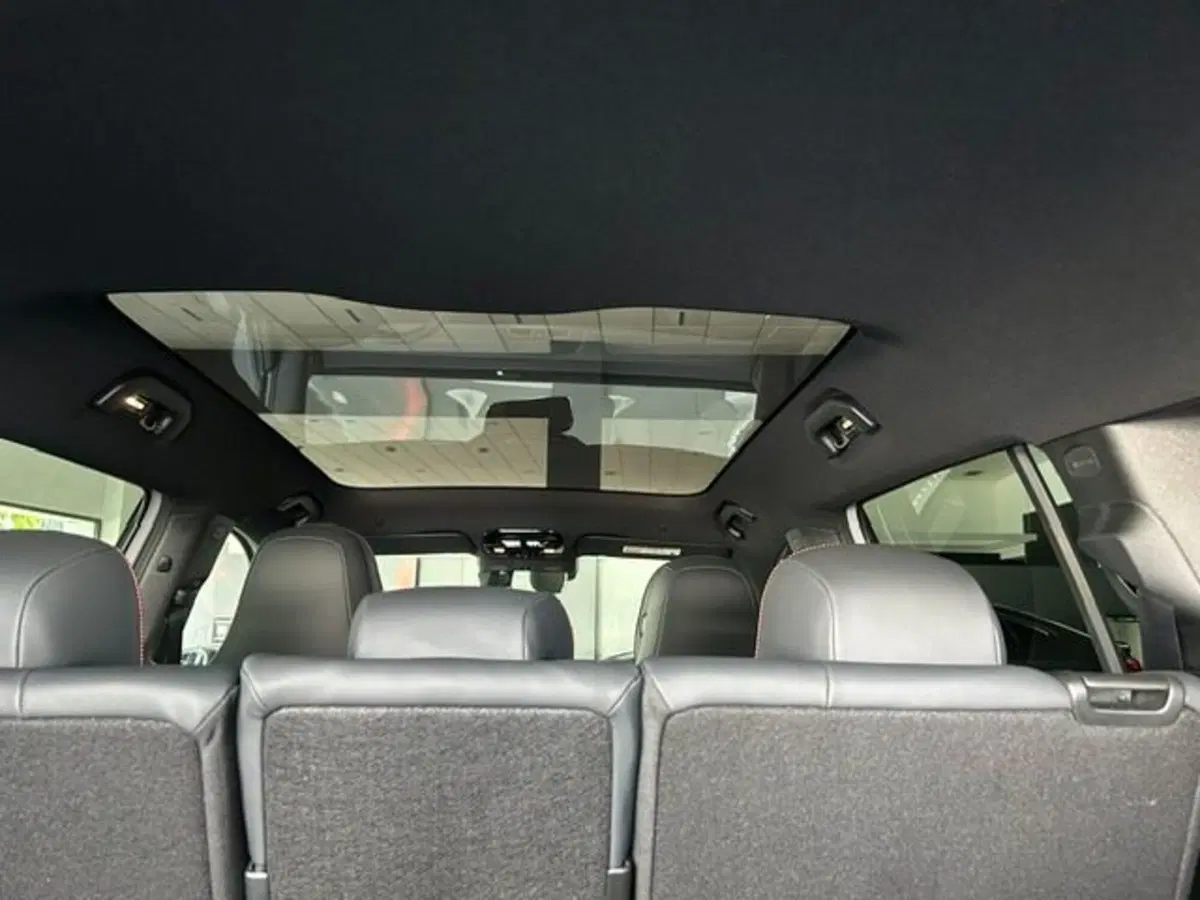 Mercedes-Benz GLB nuova a Potenza (18)