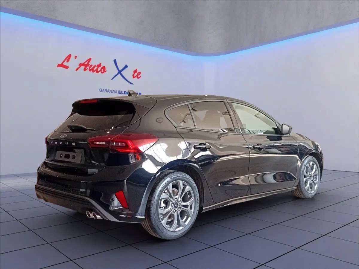 Ford Focus nuova a Milano (3)