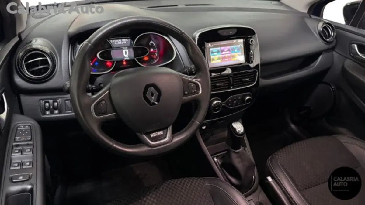 Renault Clio usata a Reggio Calabria (7)