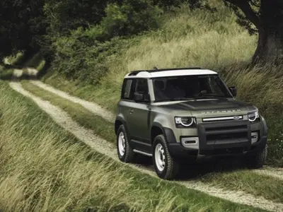 Land Rover Defender 90 3.0D I6 200 CV AWD Auto X-Dynamic S del 2025 usata a Modena