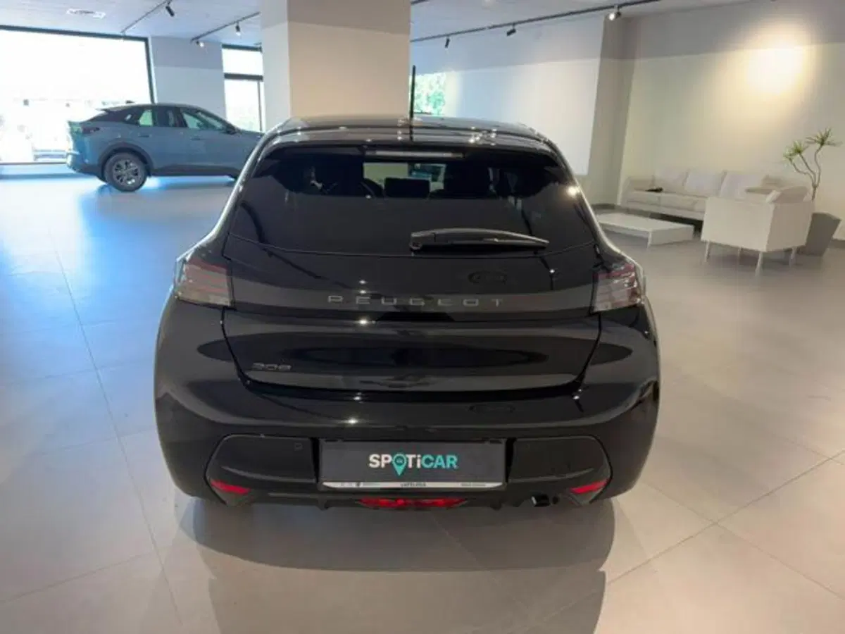 Peugeot 208 nuova a Salerno (5)