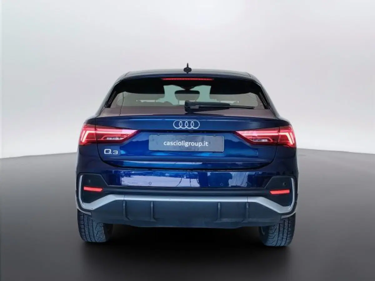 Audi Q3 Sportback usata a Teramo (6)