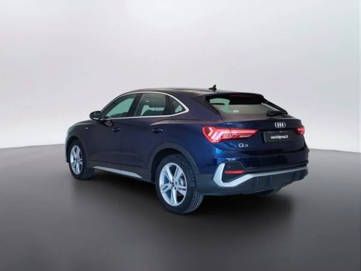 Audi Q3 Sportback usata a Teramo (7)
