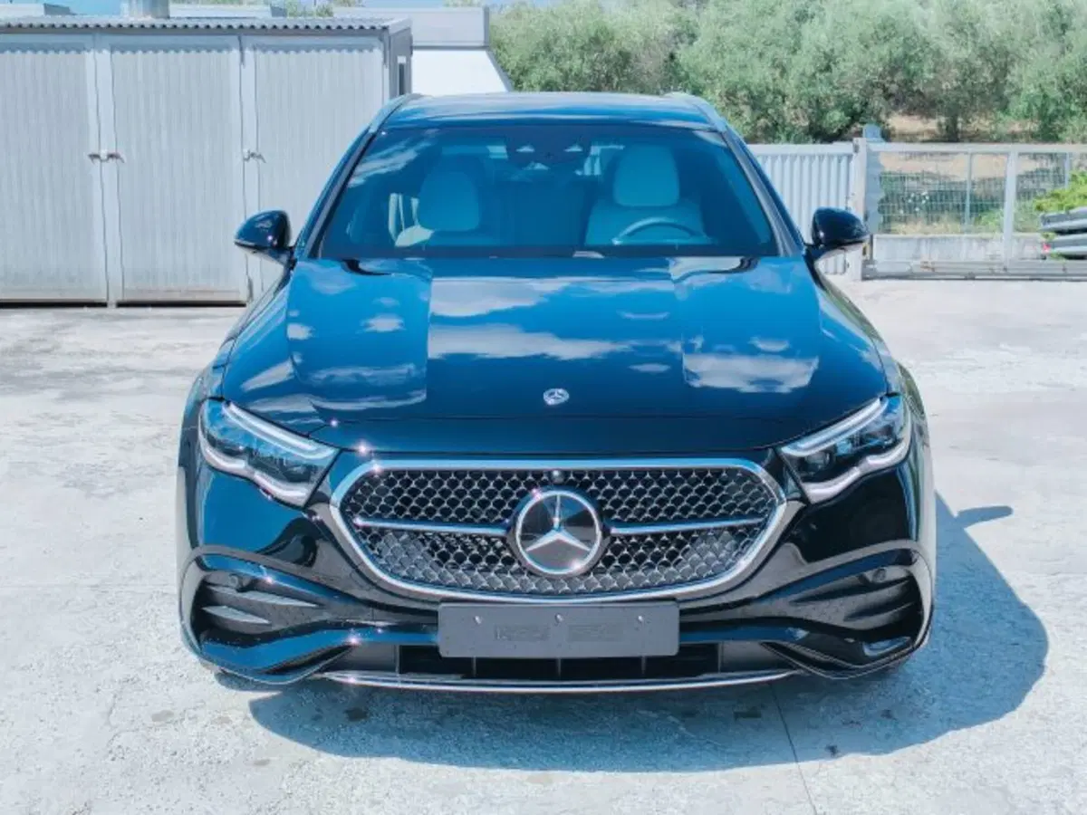 Mercedes-Benz Classe E Station Wagon nuova a Teramo (2)