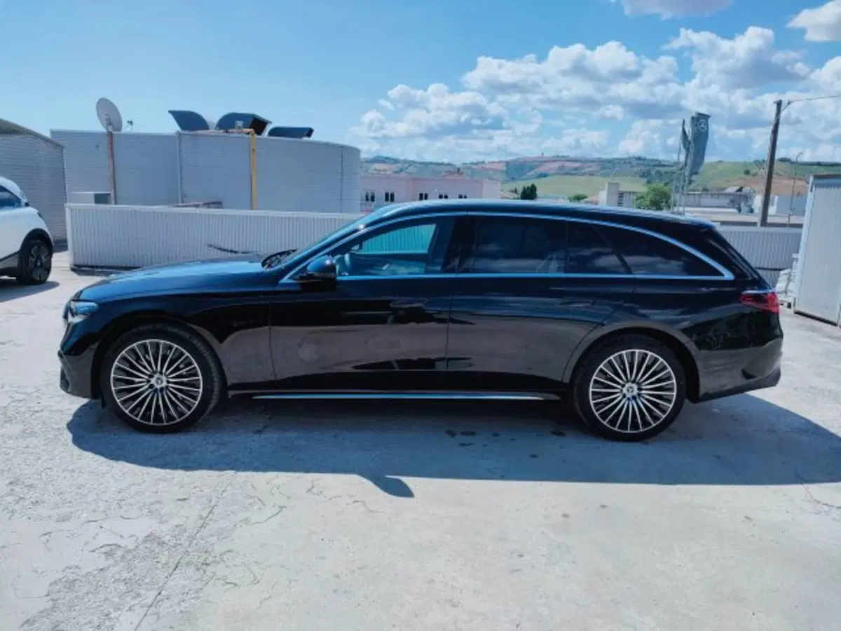 Mercedes-Benz Classe E Station Wagon nuova a Teramo (3)