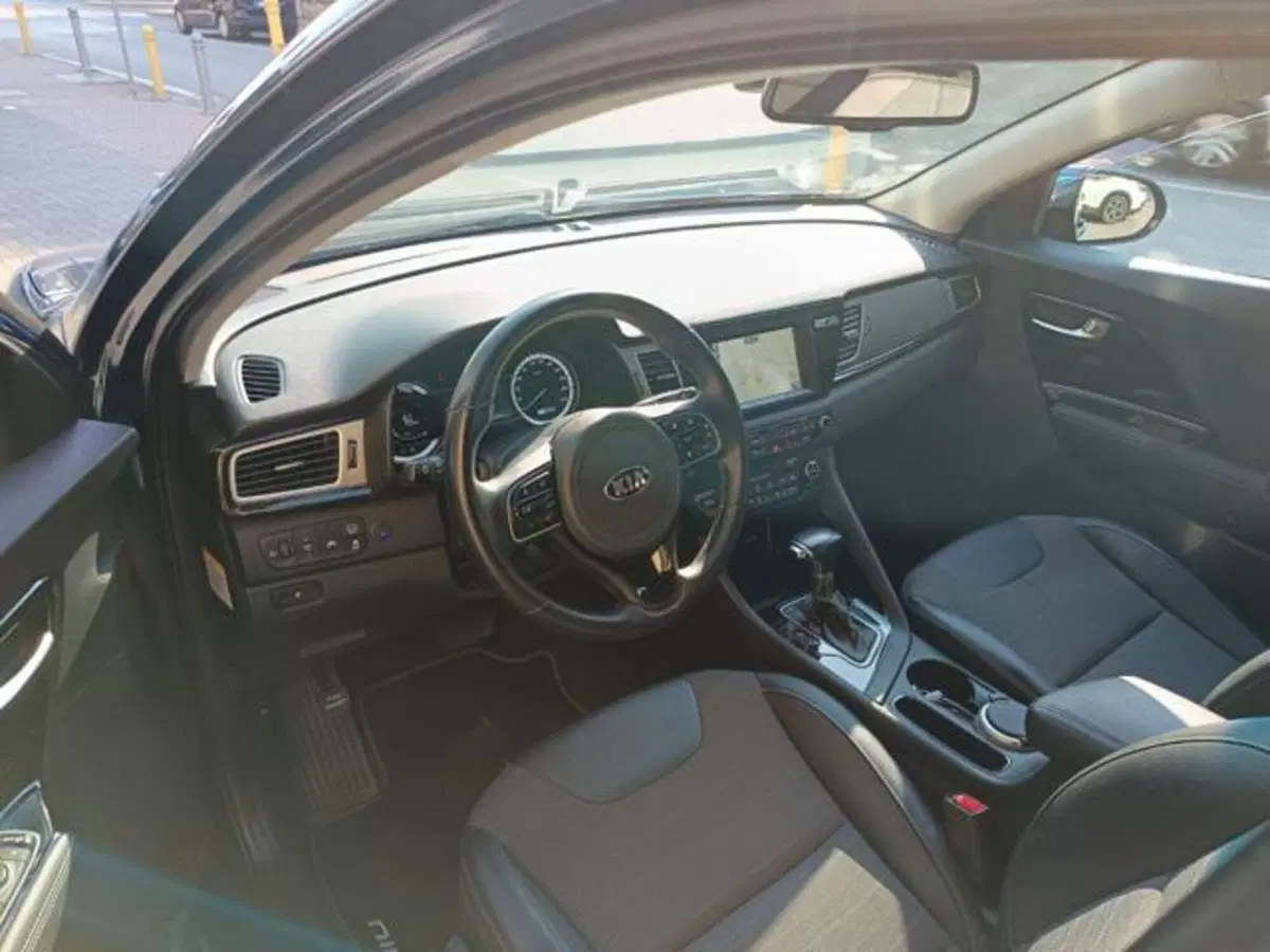 Kia Niro usata a Parma (9)