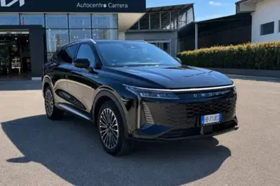 Omoda Omoda 9 SHS-P 1.5 tgdi phev Premium i-awd del 2026 usata a Fondi