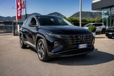 Hyundai Tucson 1.6 hev Exellence 4wd auto del 2021 usata a Fondi