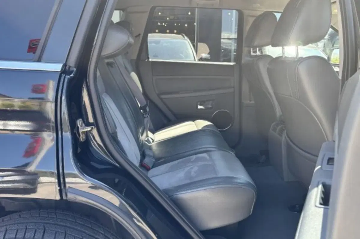 Jeep Grand Cherokee usata a Latina (10)