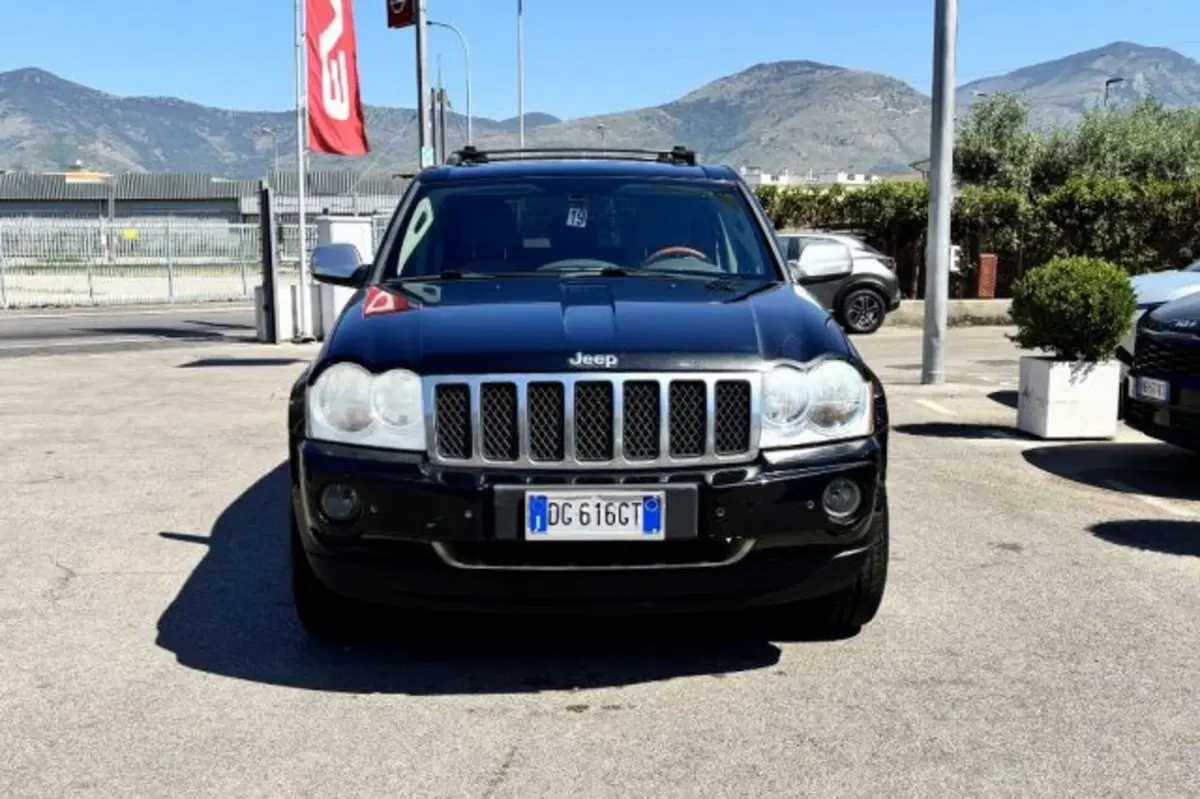 Jeep Grand Cherokee usata a Latina (2)