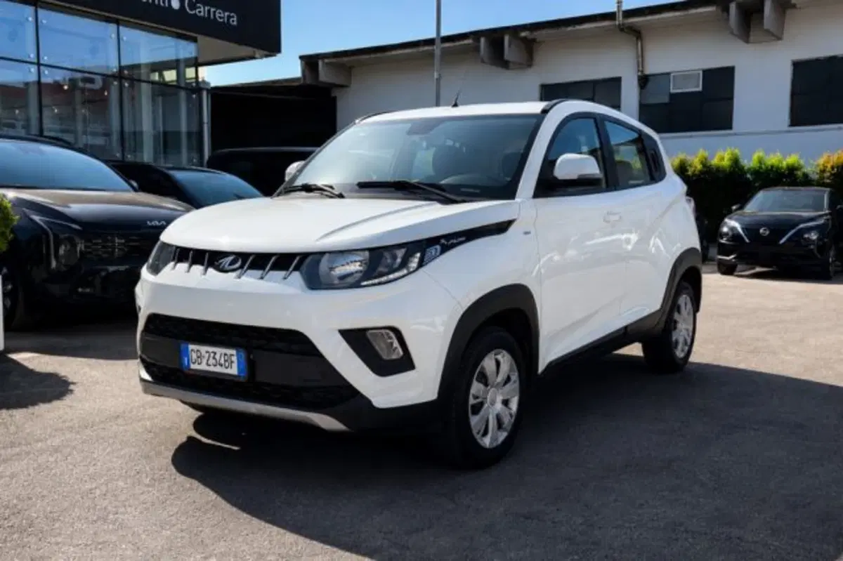 Mahindra KUV100 usata a Latina (3)