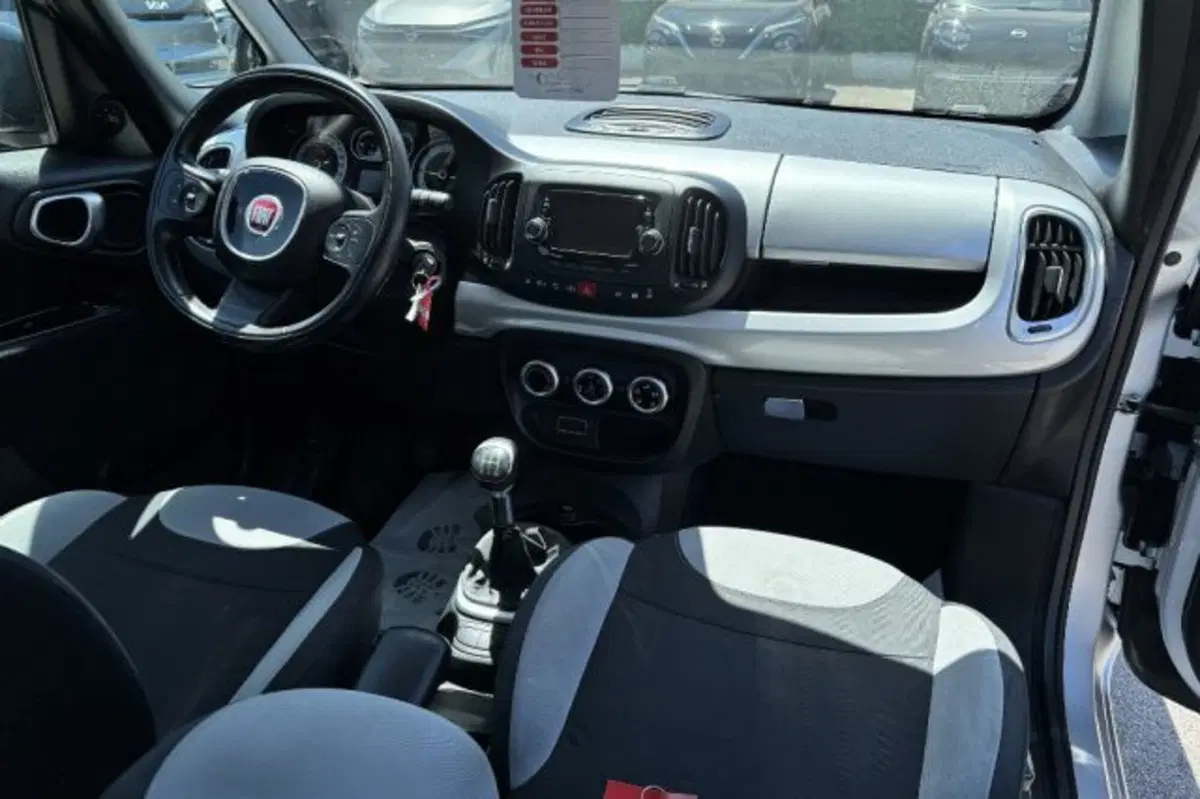 Fiat 500L usata a Latina (9)