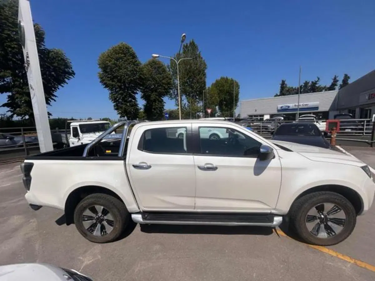 Isuzu D-Max Pick-up usata a Lucca (5)