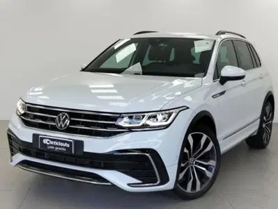 Volkswagen Tiguan 1.5 TSI 150 CV DSG ACT R-Line del 2022 usata a Lurate Caccivio