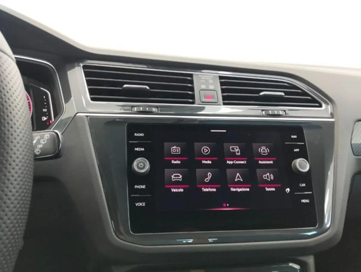 Volkswagen Tiguan usata a Como (17)