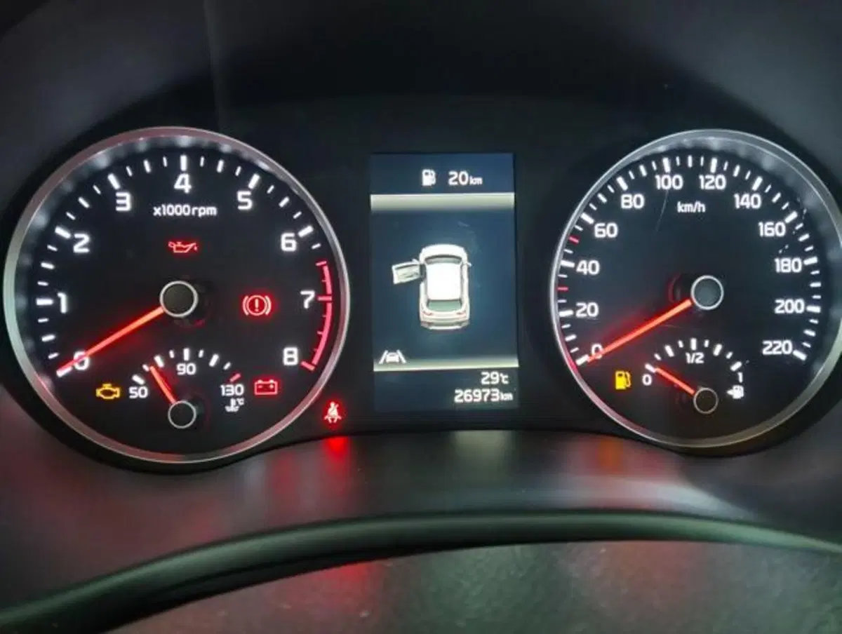 Kia Stonic usata a Como (11)