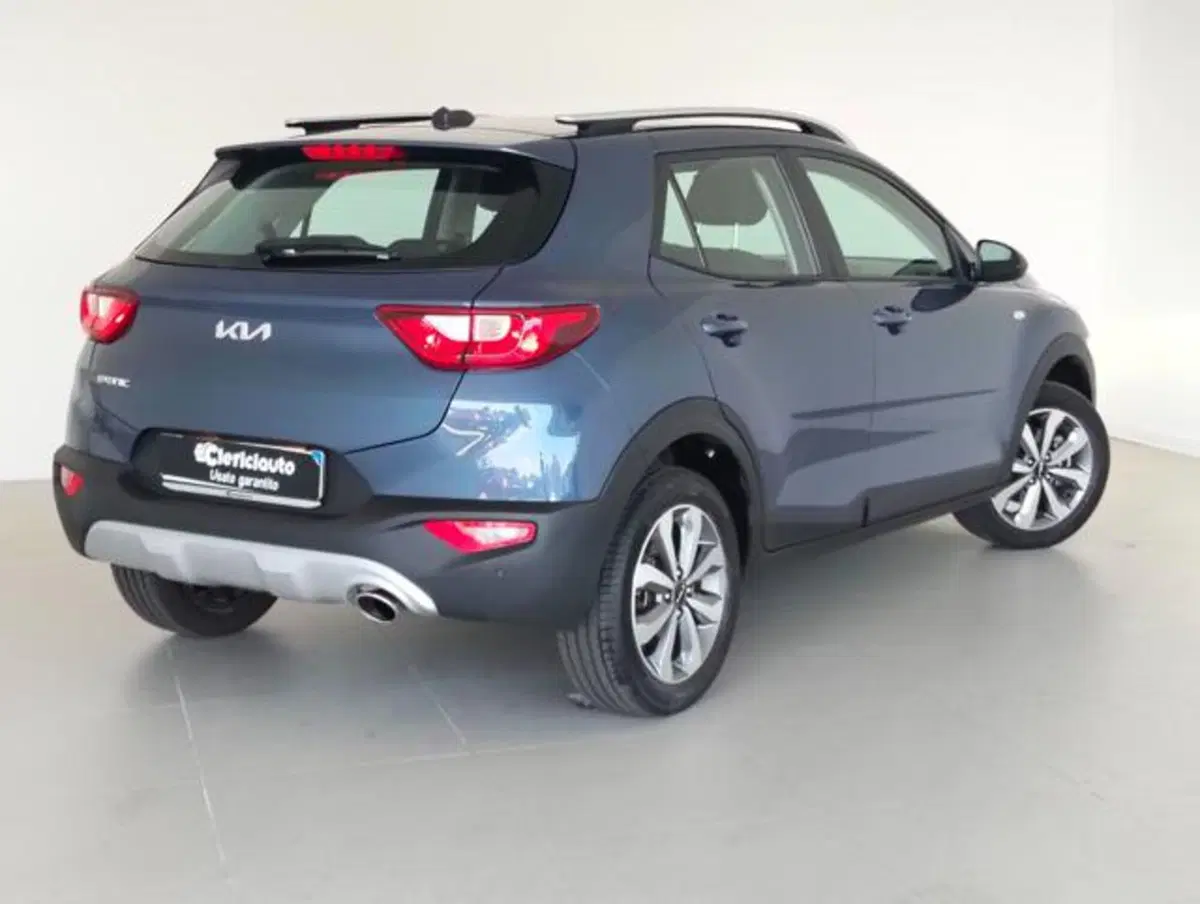 Kia Stonic usata a Como (2)