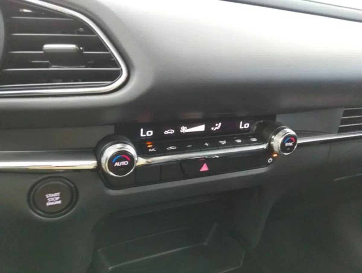 Mazda CX-30 nuova a Como (18)