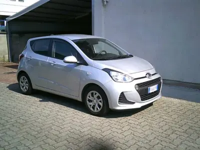 Hyundai i10 1.0 MPI Econext Advanced del 2019 usata a Novara