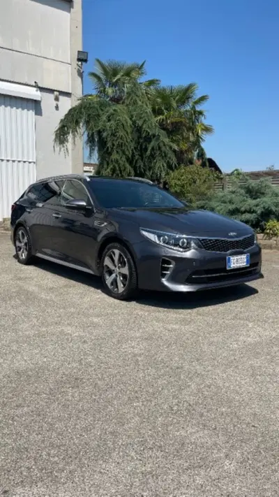 Kia Optima Sport Wagon 1.7 CRDi Stop&amp;Go DCT7 Sportswagon GT Line del 2017 usata a Novara