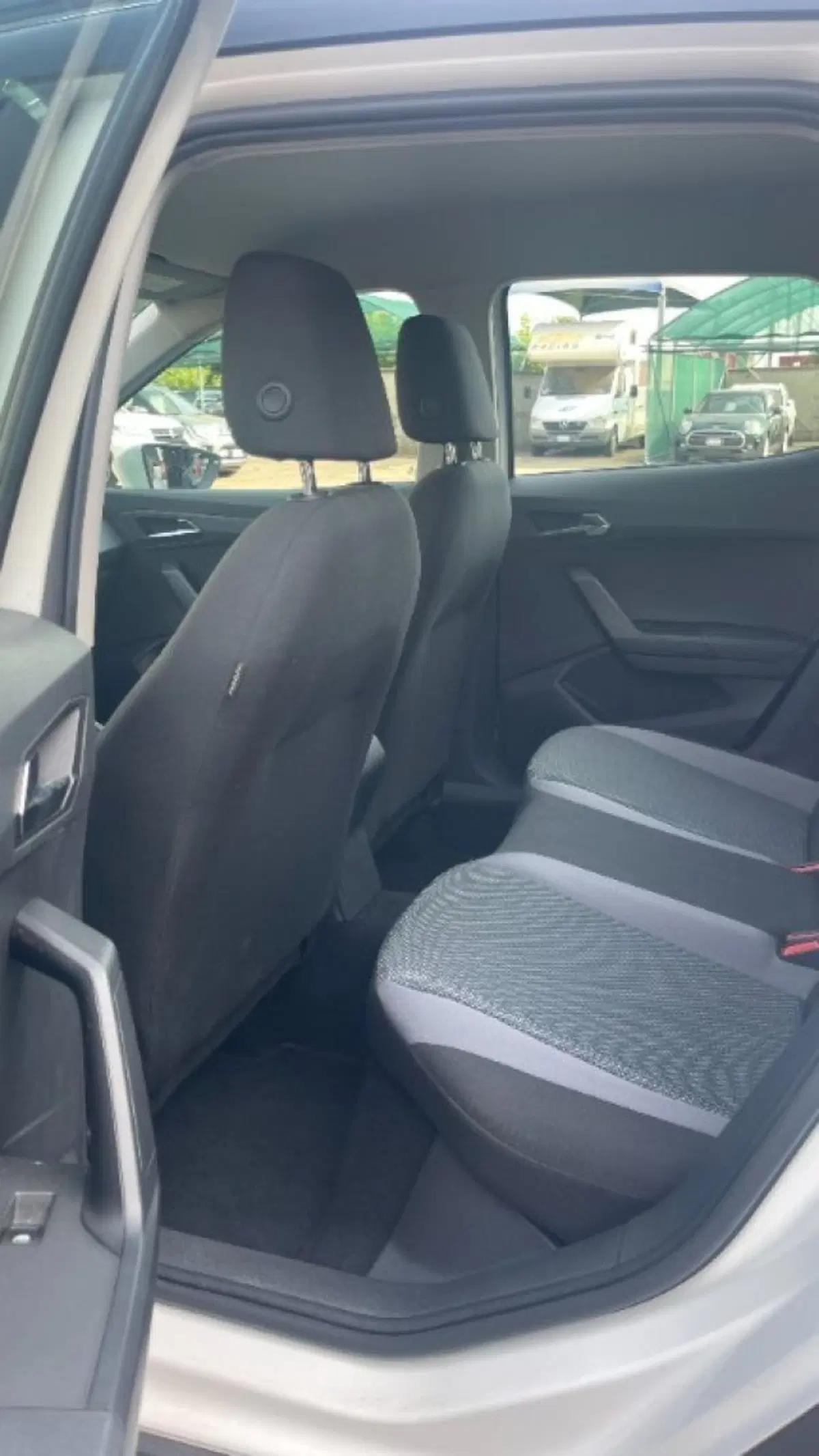 SEAT Arona usata a Novara (17)