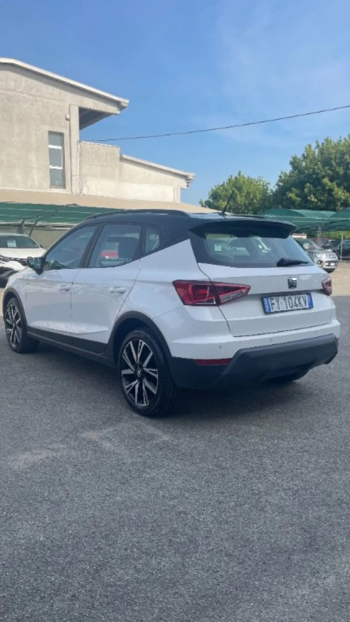 SEAT Arona usata a Novara (4)