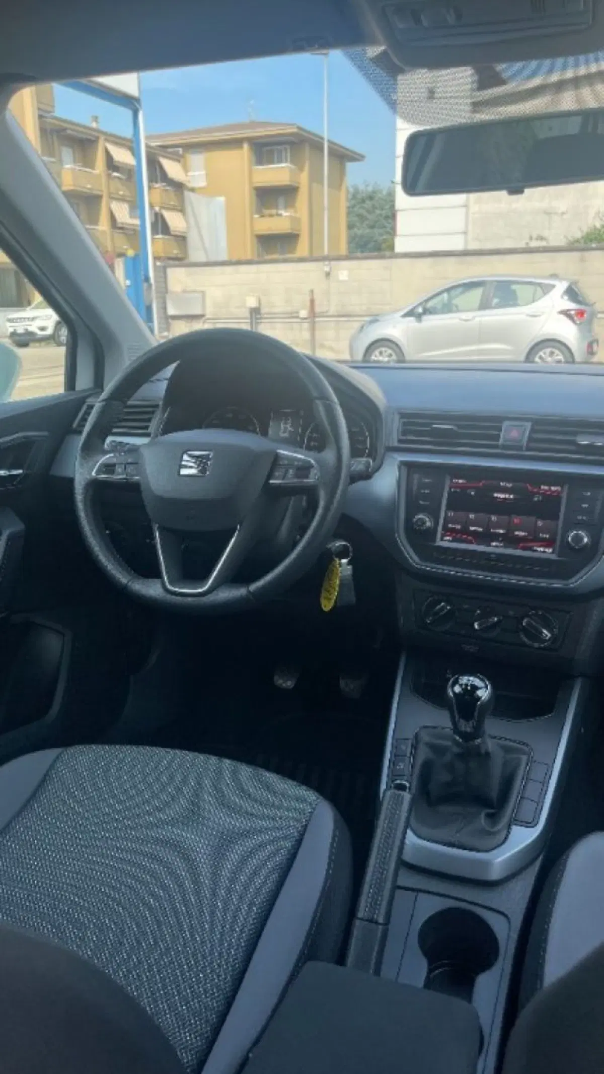 SEAT Arona usata a Novara (7)