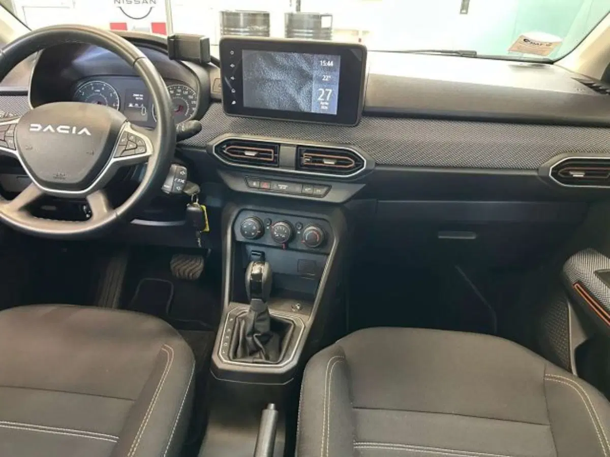 Dacia Sandero usata a Firenze (14)