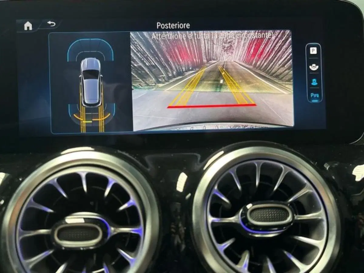 Mercedes-Benz GLA SUV usata a Bologna (12)