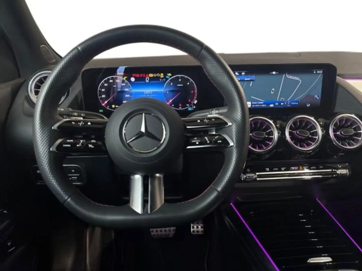 Mercedes-Benz GLA SUV usata a Bologna (11)