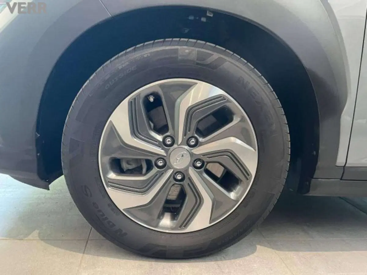 Hyundai Kona usata a Milano (14)