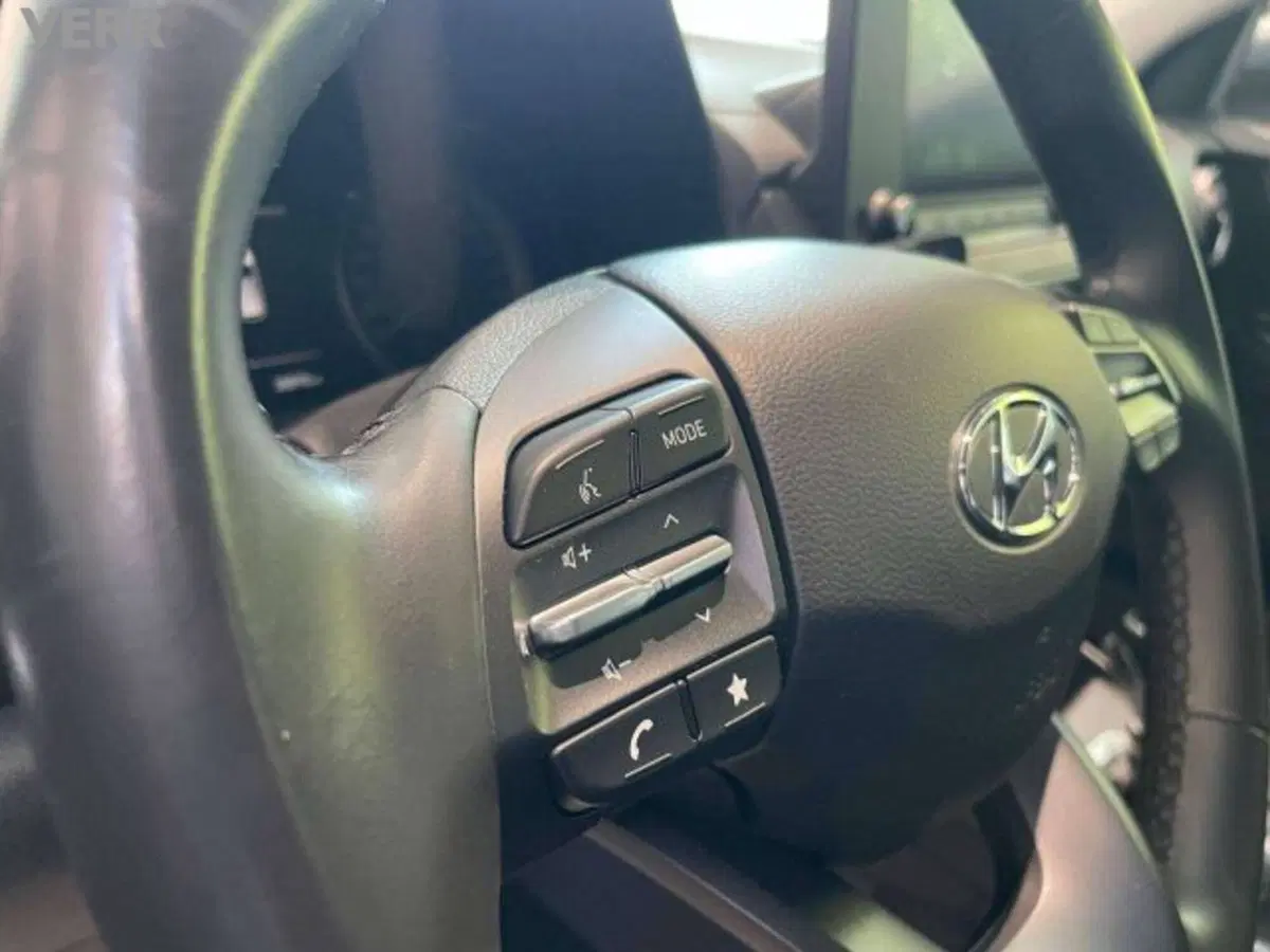 Hyundai Kona usata a Milano (15)
