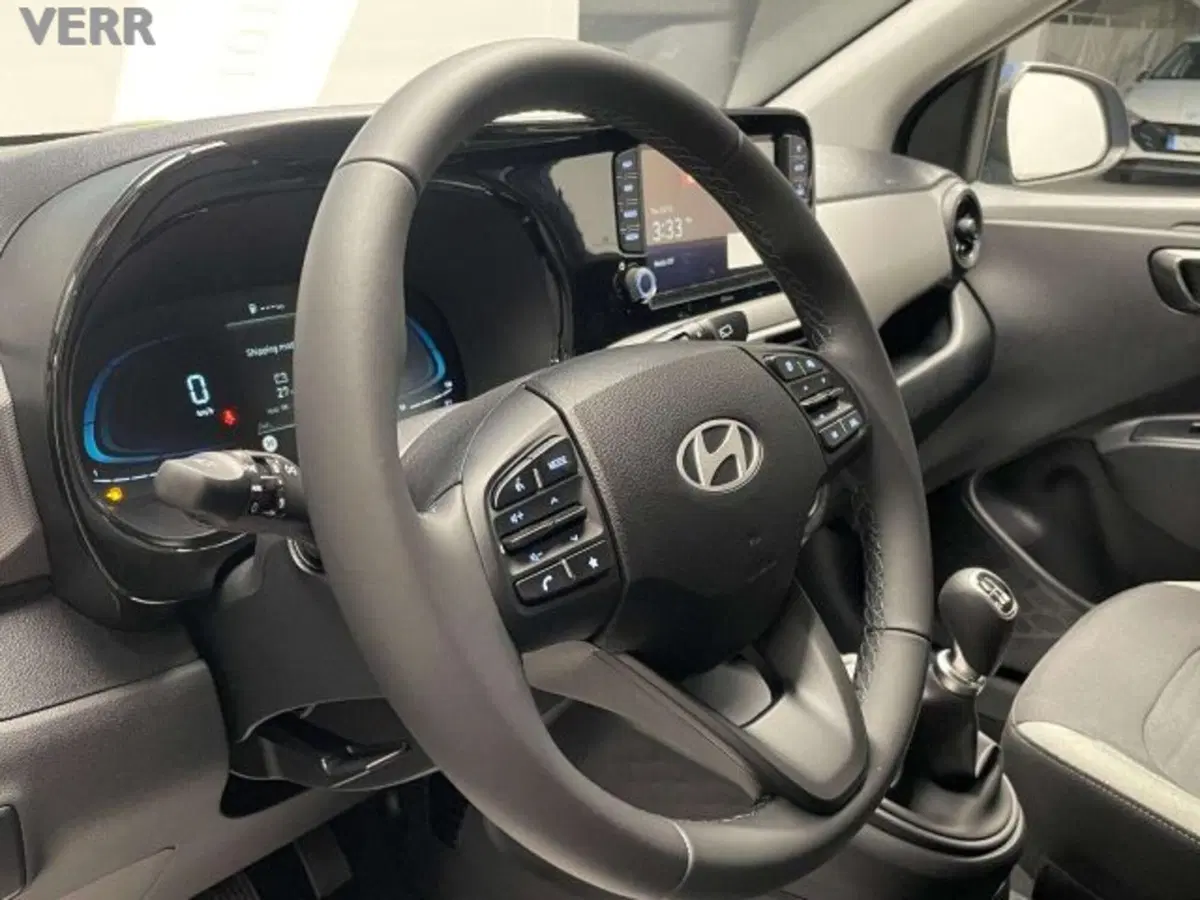 Hyundai i10 nuova a Milano (12)